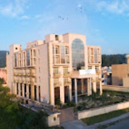 The Fern Residency Haridwar Hotell Exteriör bild