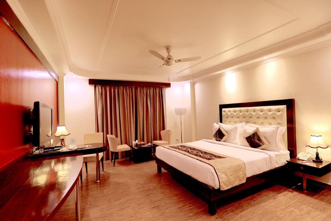 The Fern Residency Haridwar Hotell Exteriör bild